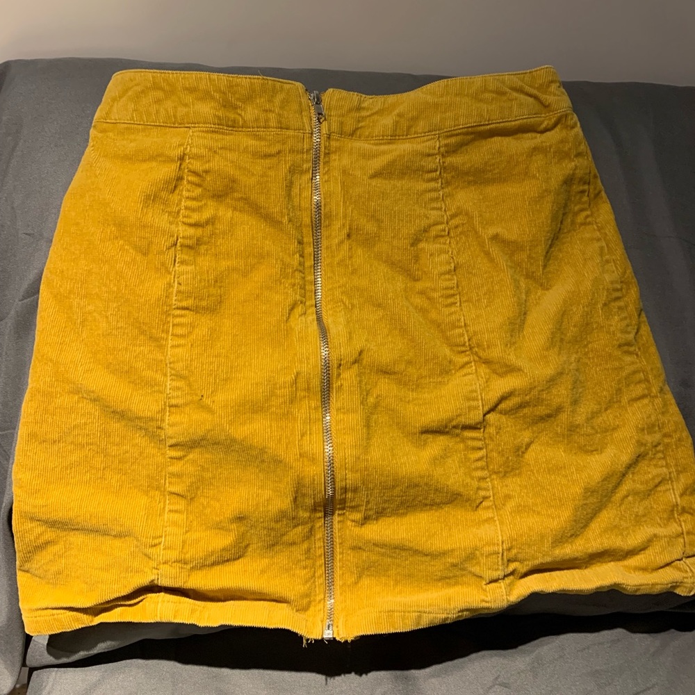 Mustard yellow skirt